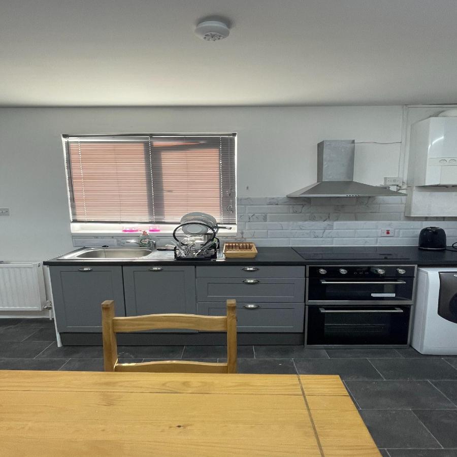 לידס Bethel Apartments מראה חיצוני תמונה